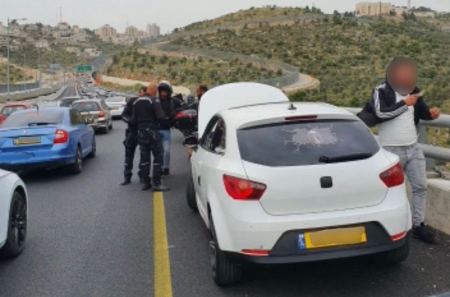 القدس : تطبيق القانون ضد سائقي السيارات الذين يقودون بصورة متهورة